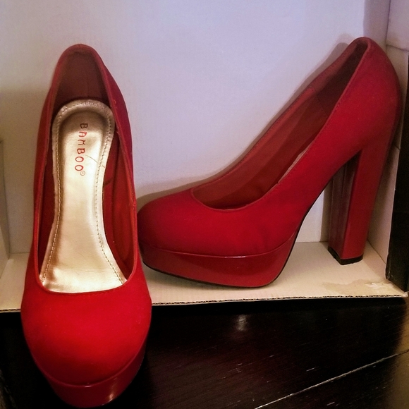 Shoes - Picture 3 of 3